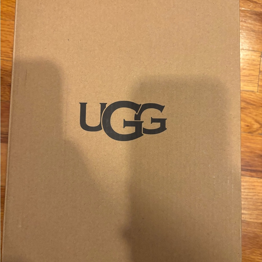 UGG
TAZZ SLIPPER